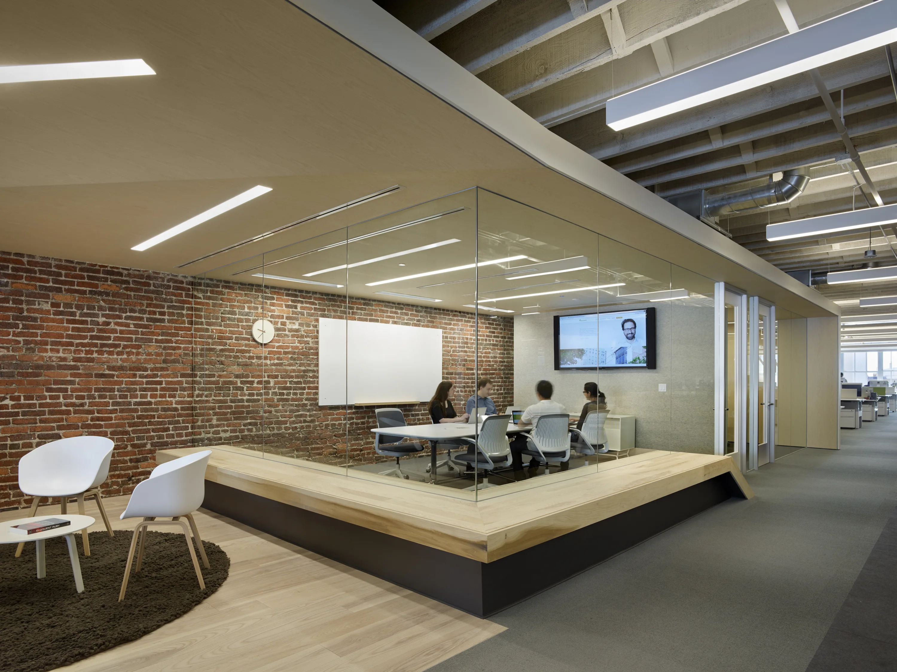 MONEY IN MINUTES PAYDAY LOANS, L.L.C. office interior